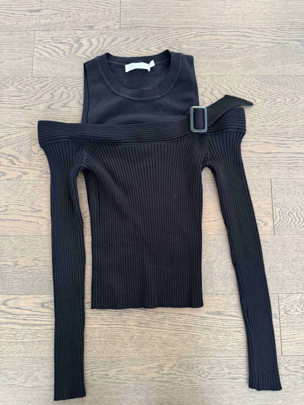 DESIGNER JONATHAN SIMKHAI TOP